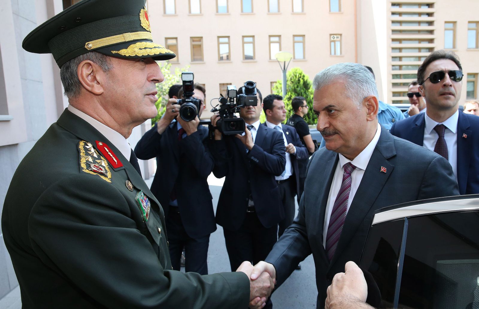 Başbakan'dan Genelkurmay'a ziyaret
